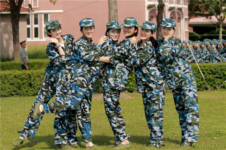 南阳军训服生产厂家 | 专供学生军训作训服与体能服批发定制